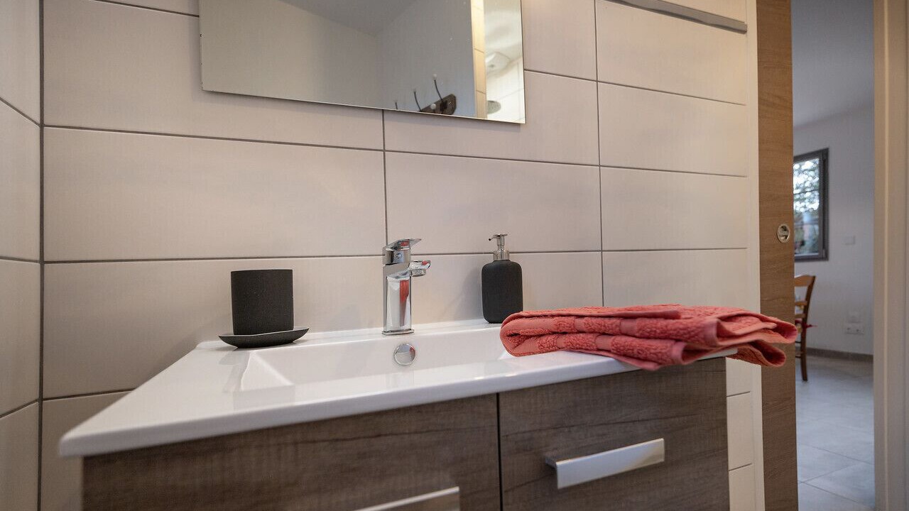 Photo of Bathroom in Bouillancourt-en-Sery