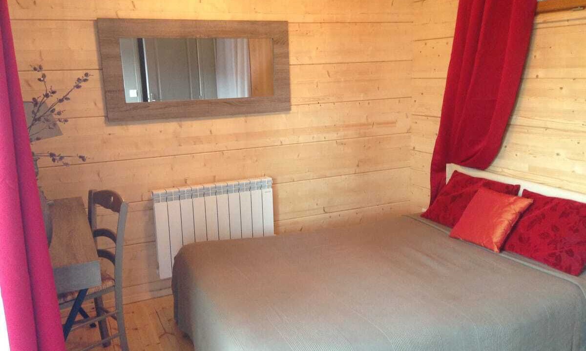 Photo of Bedroom in Plailly