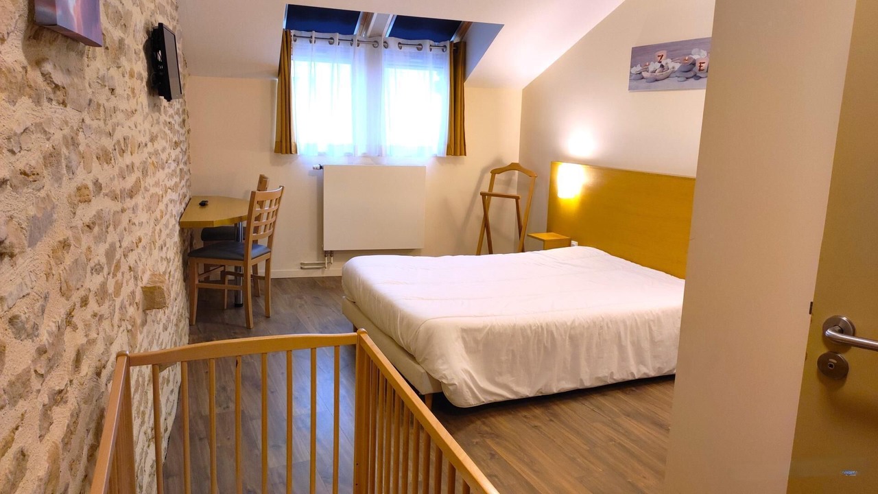 Photo of Bedroom in Douzy