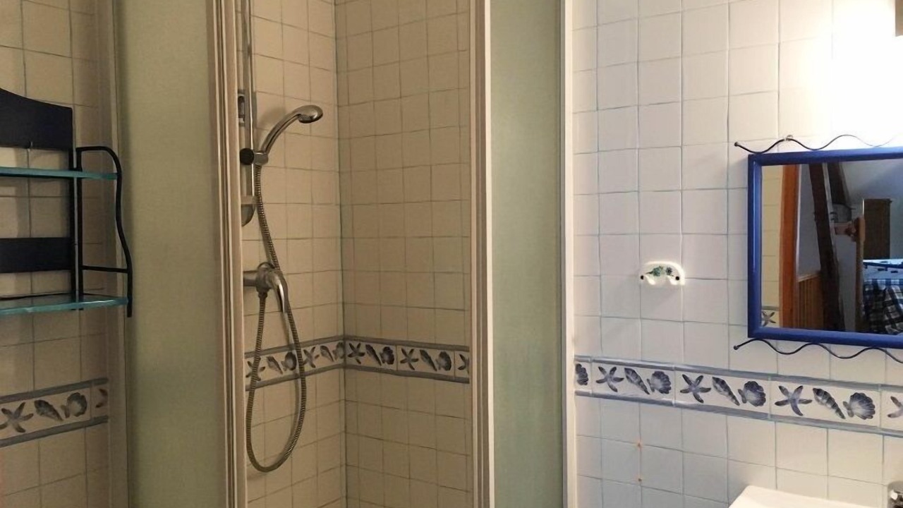 Photo of Bathroom in La Neuville-aux-Joutes