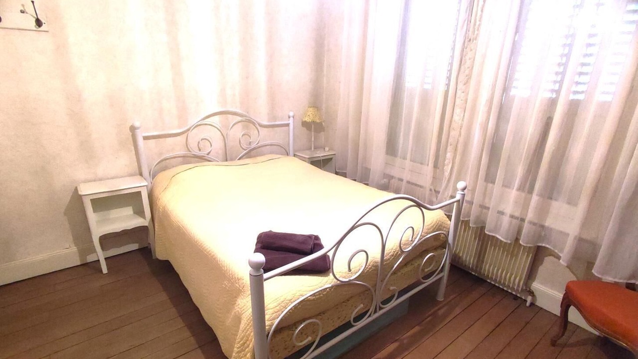 Photo of Bedroom in Charleville-Mezieres
