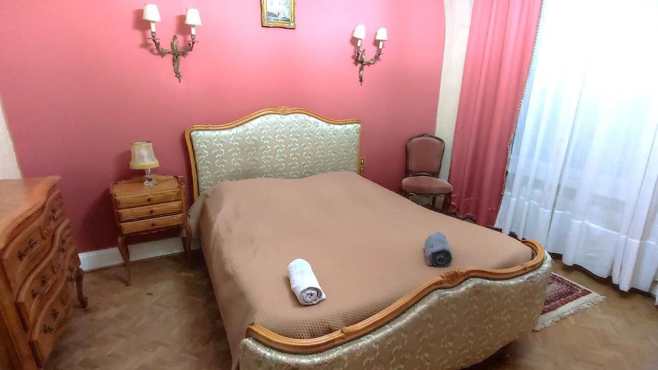 Photo of Bedroom in Charleville-Mezieres