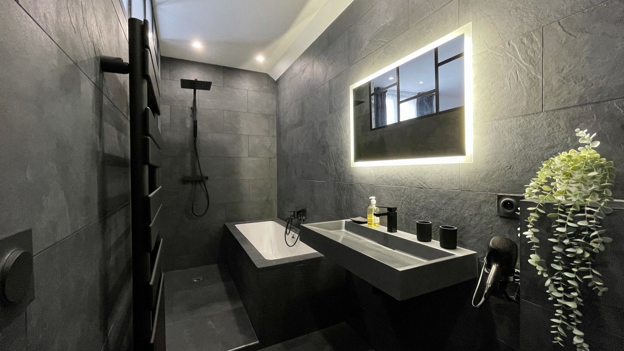 Photo of Bathroom in Evecquemont