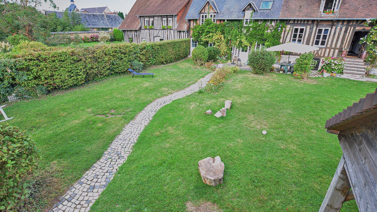 Photo of Others in Le Mesnil-Esnard