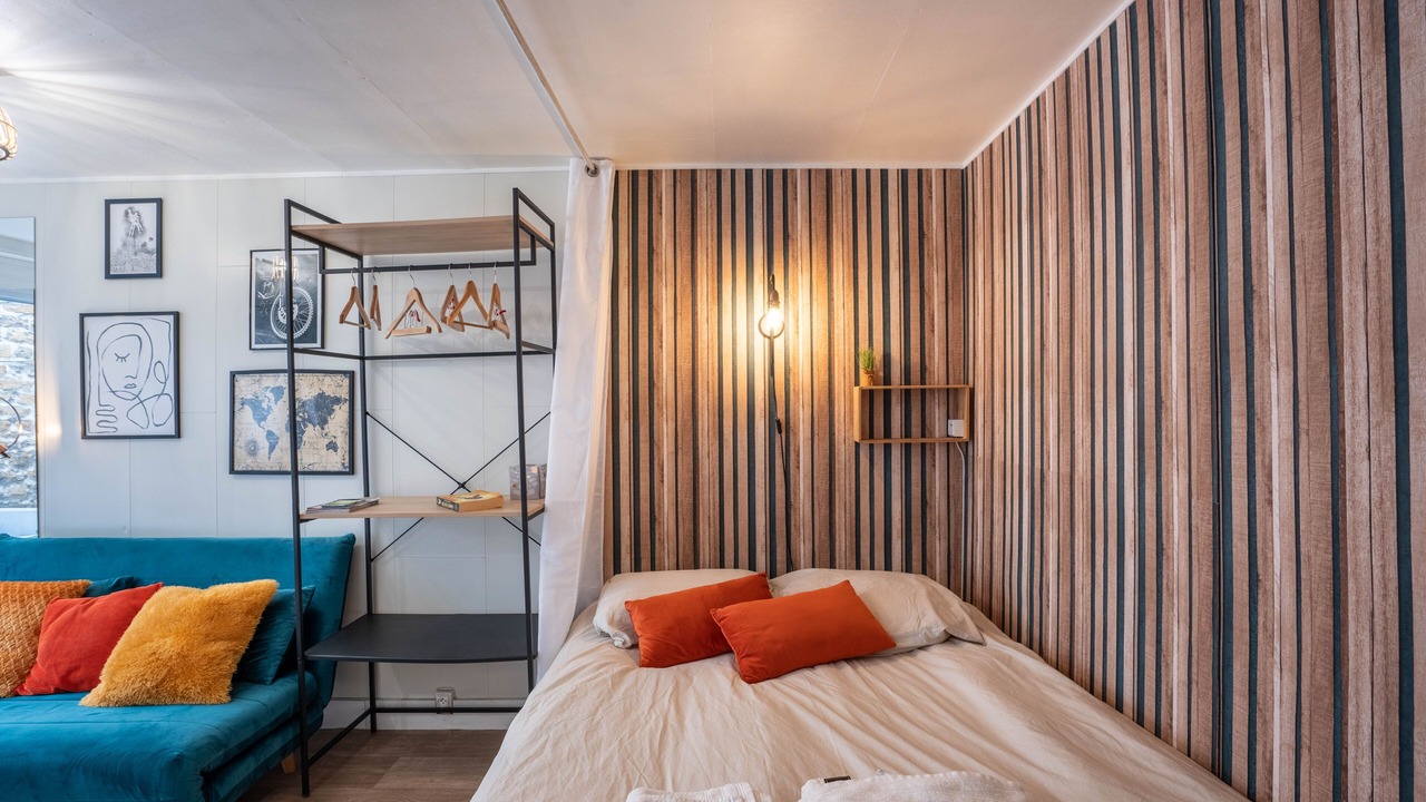 Photo of Bedroom in Charleville-Mezieres