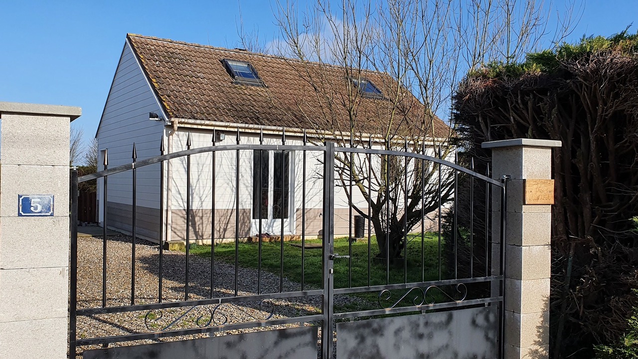 Photo of Outdoor in Avesnes-en-Val