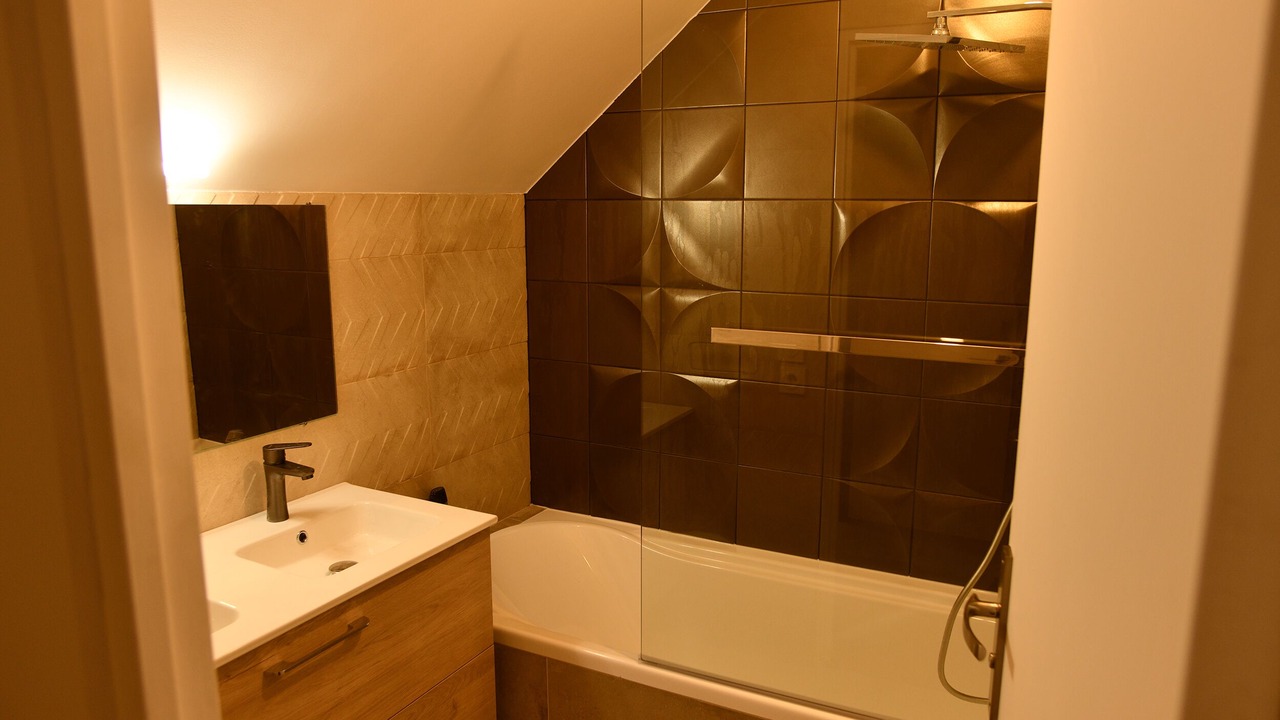 Photo of Bathroom in Rosny-sous-Bois