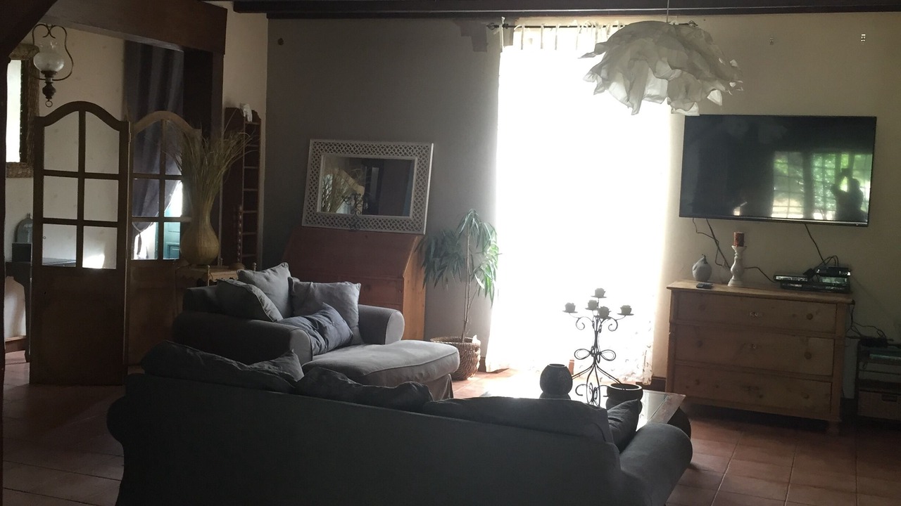 Photo of Livingroom in Saint-Amand-sur-Sevre