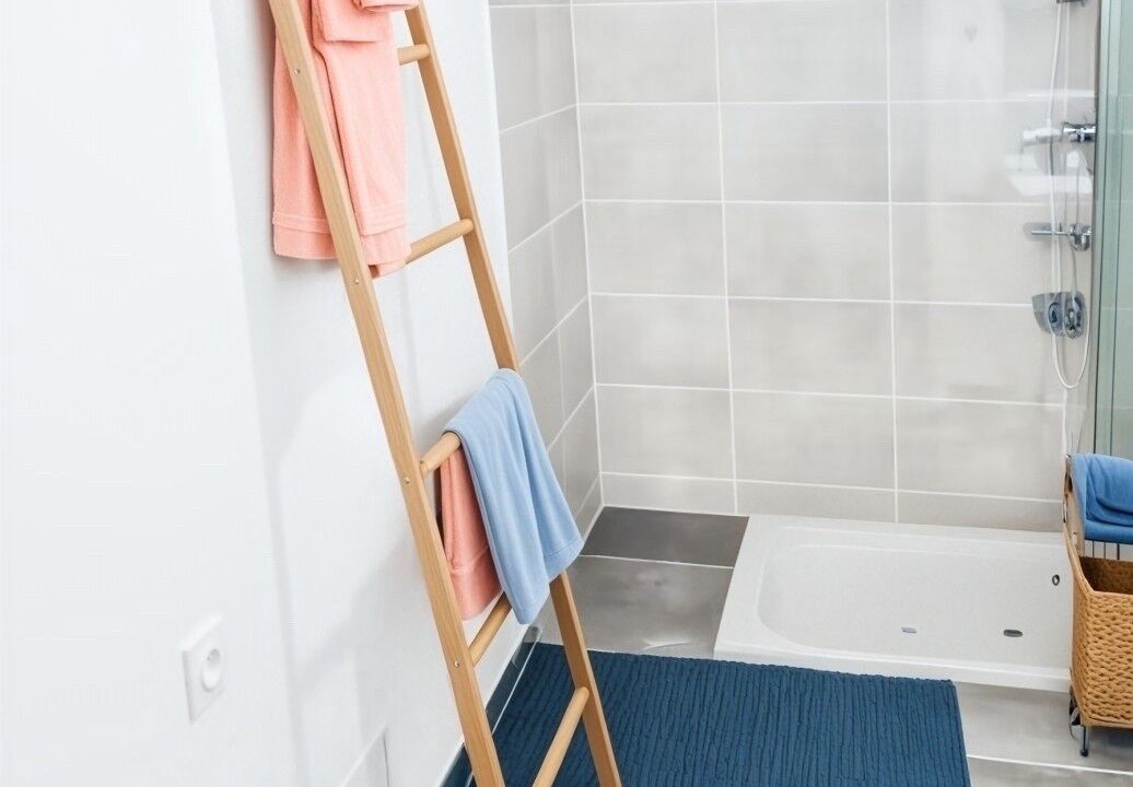 Photo of Bathroom in Villeneuve-Saint-Denis