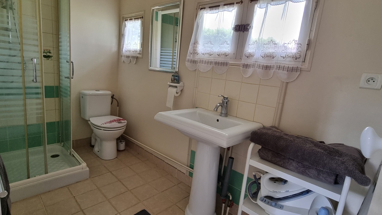 Photo of Bathroom in Coye-la-Foret
