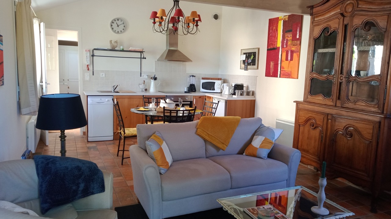Photo of Livingroom in Mesnieres-en-Bray