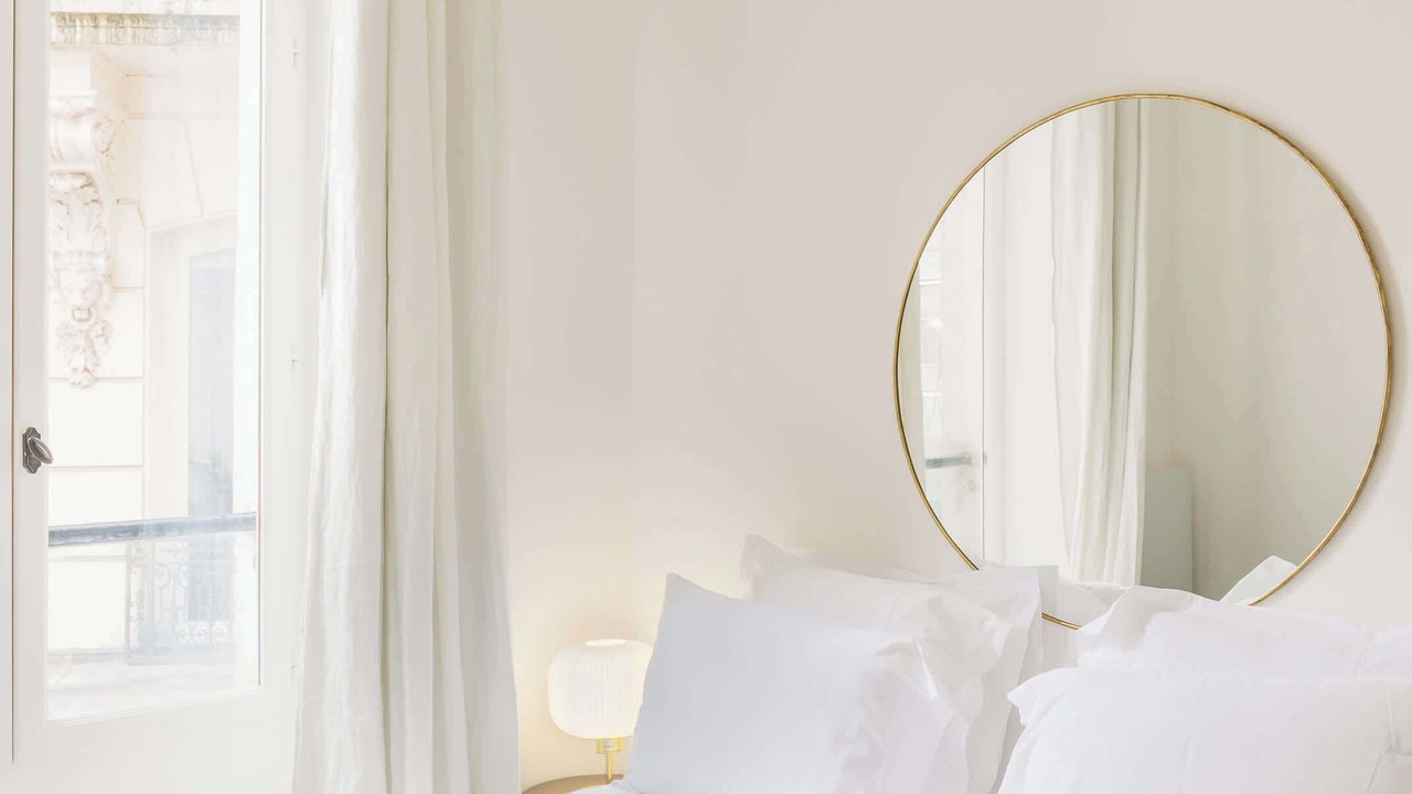 Photo of Bedroom in 2nd Arrondissement