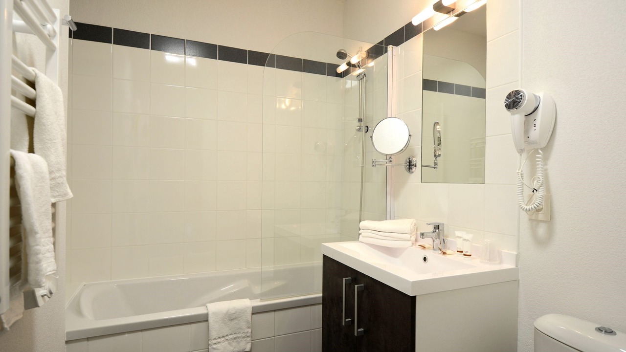 Photo of Bathroom in Sete