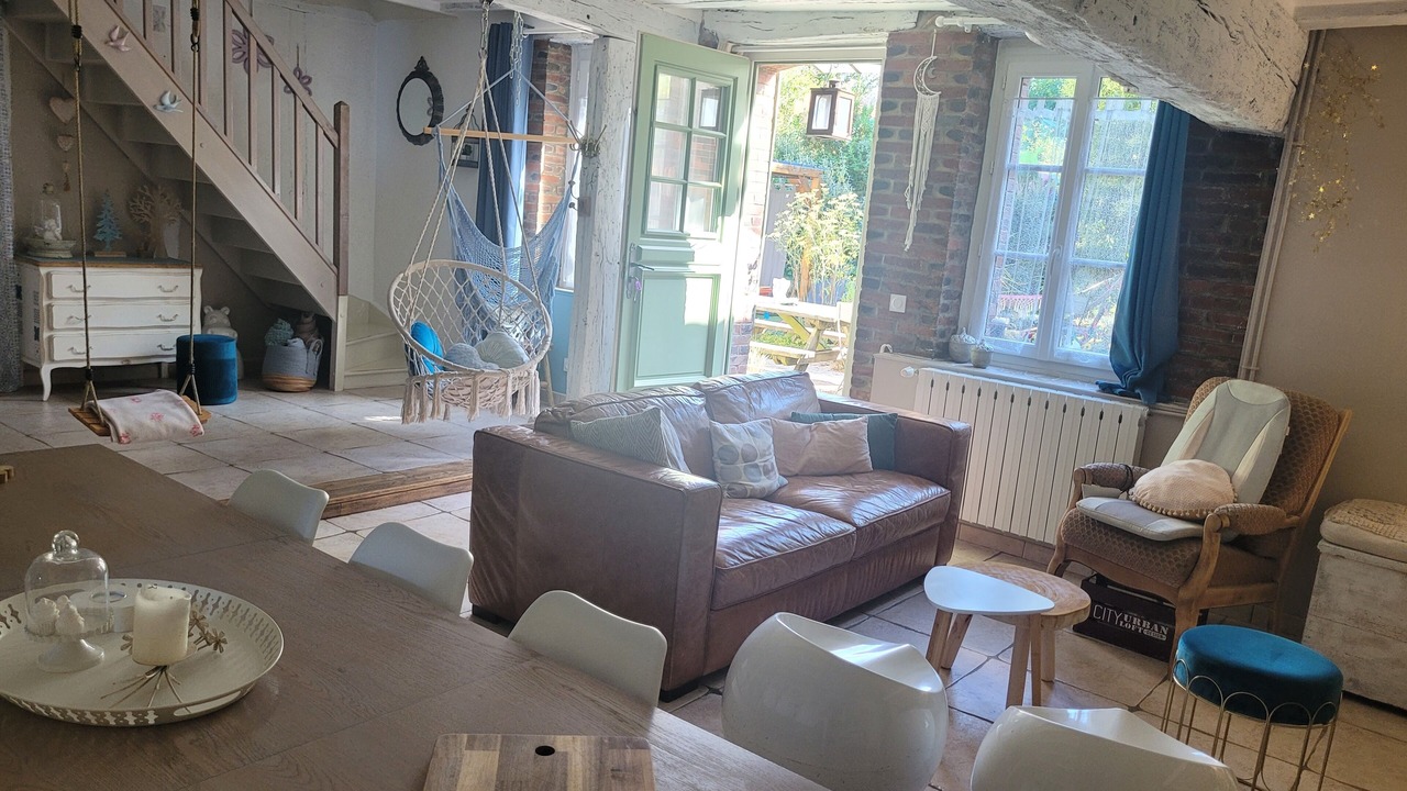 Photo of Livingroom in Saint-Romain-le-Preux