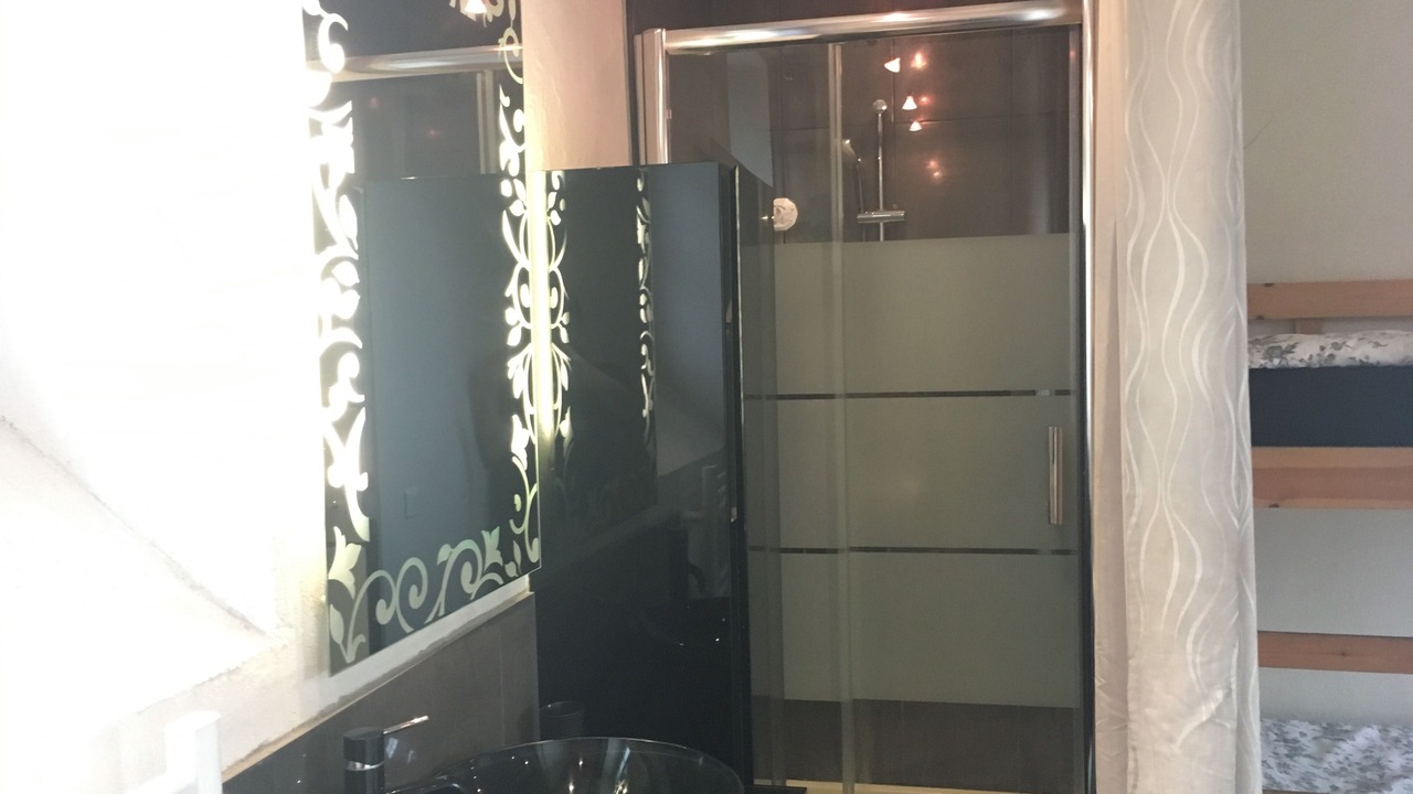 Photo of Bathroom in Thiveral-Grignon