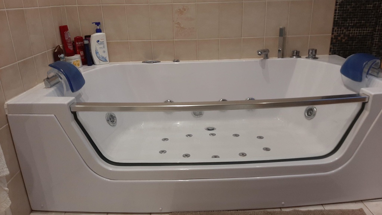 Photo of Bathroom in Villeneuve-Saint-Denis
