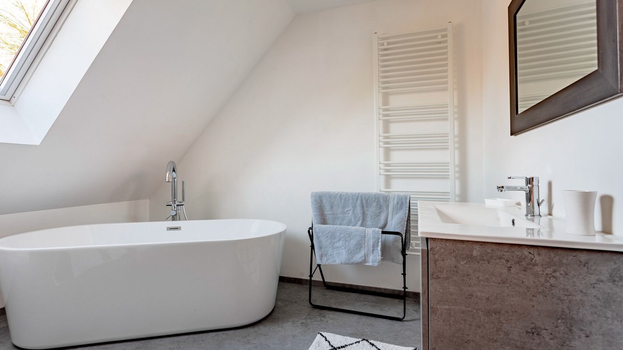 Photo of Bathroom in Escalles