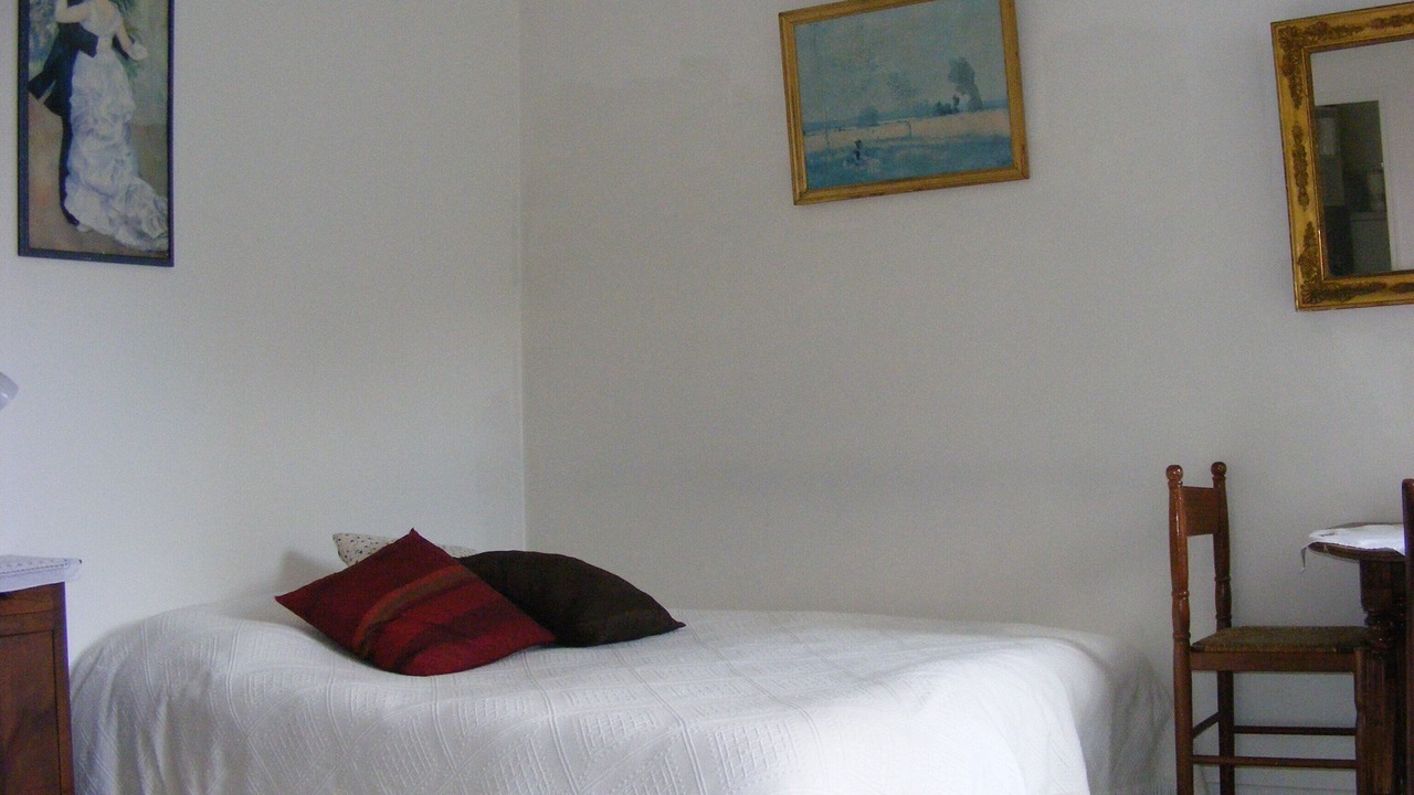 Photo of Bedroom in Montreuil