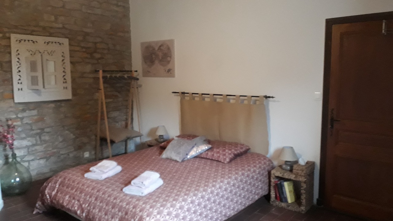 Photo of Bedroom in La Chapelle-de-Bragny