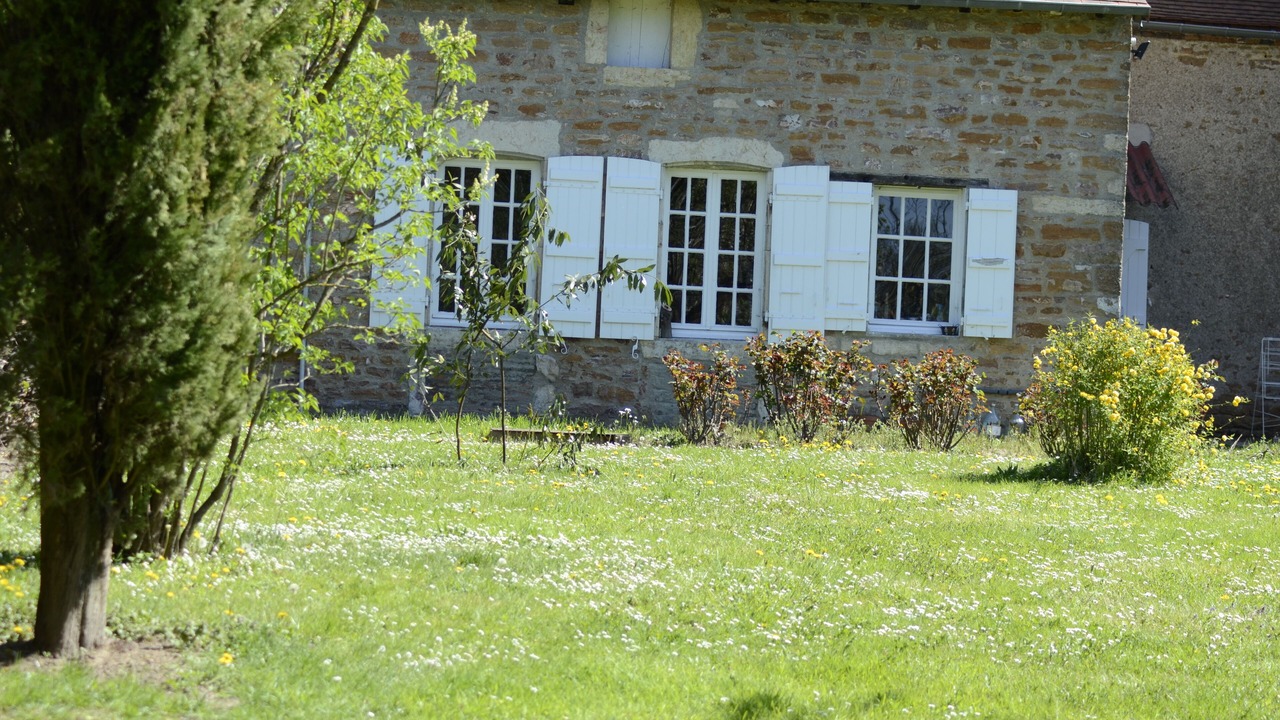 Photo of Outdoor in La Chapelle-de-Bragny