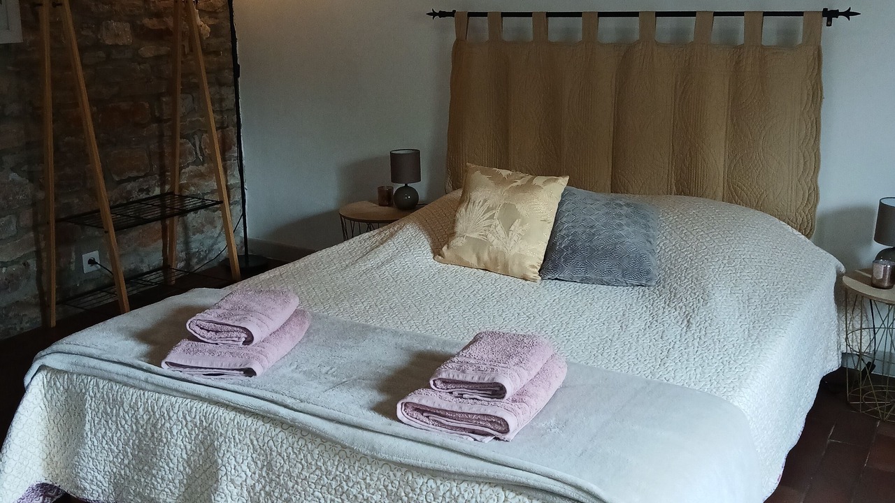 Photo of Bedroom in La Chapelle-de-Bragny