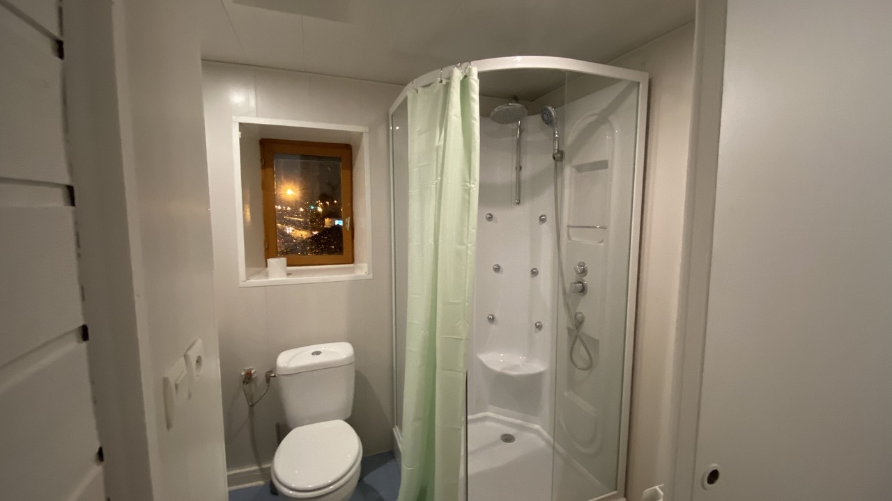 Photo of Bathroom in Faubourg-Raines