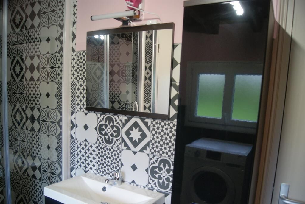 Photo of Bathroom in Alincthun