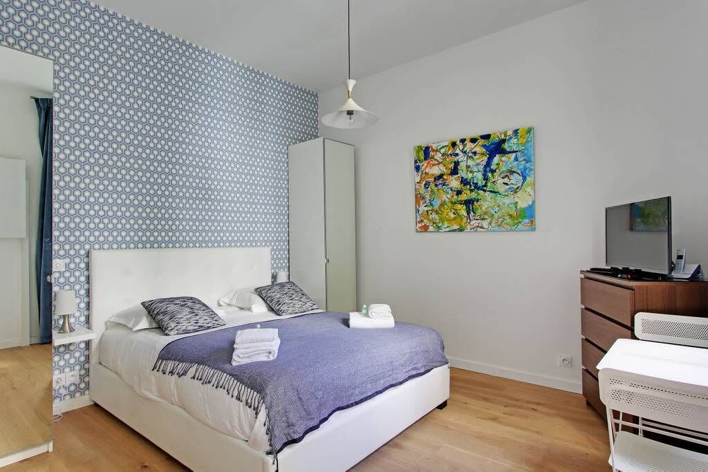 Photo of Bedroom in Pigalle