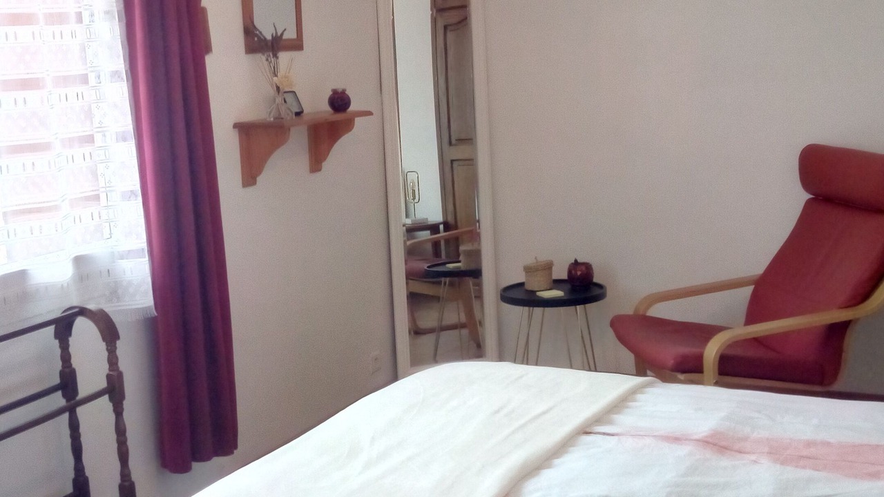 Photo of Bedroom in Moux-en-Morvan