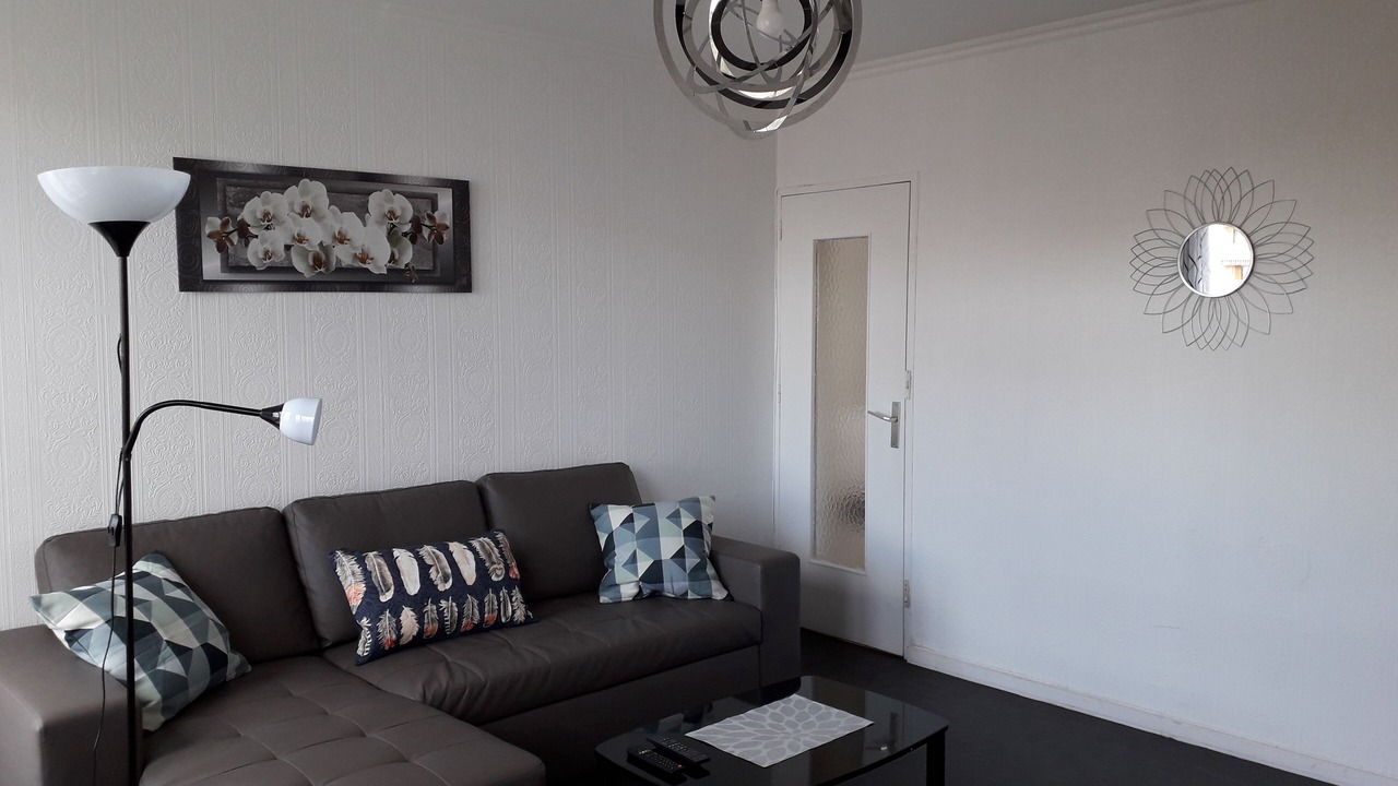 Photo of Livingroom in Vaulx En Velin Village