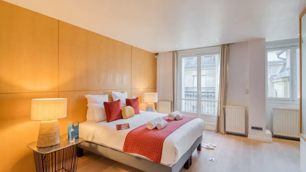 Photo of Bedroom in Champs-Elysees
