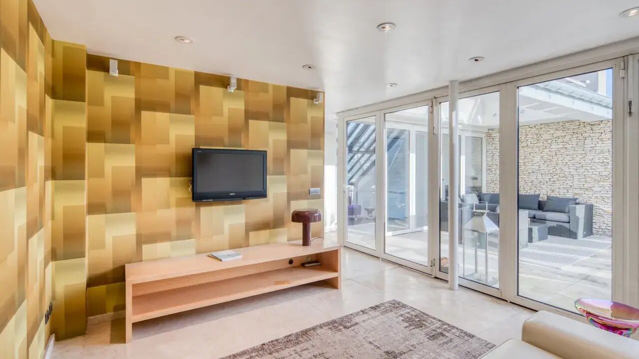 Photo of Livingroom in Champs-Elysees
