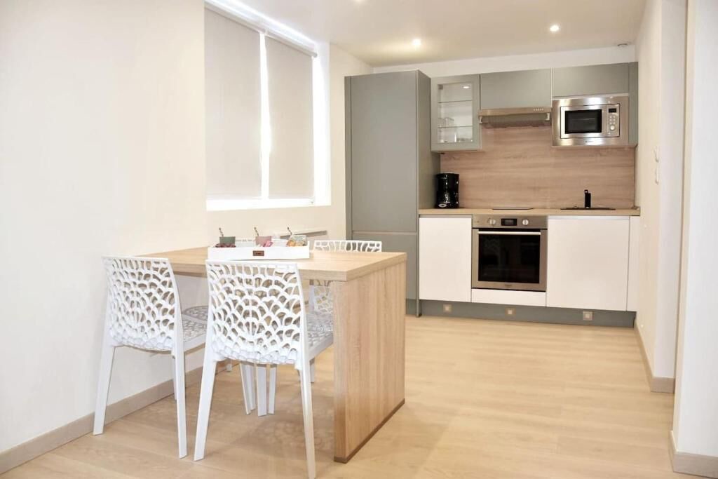 Photo of Kitchen in Lens