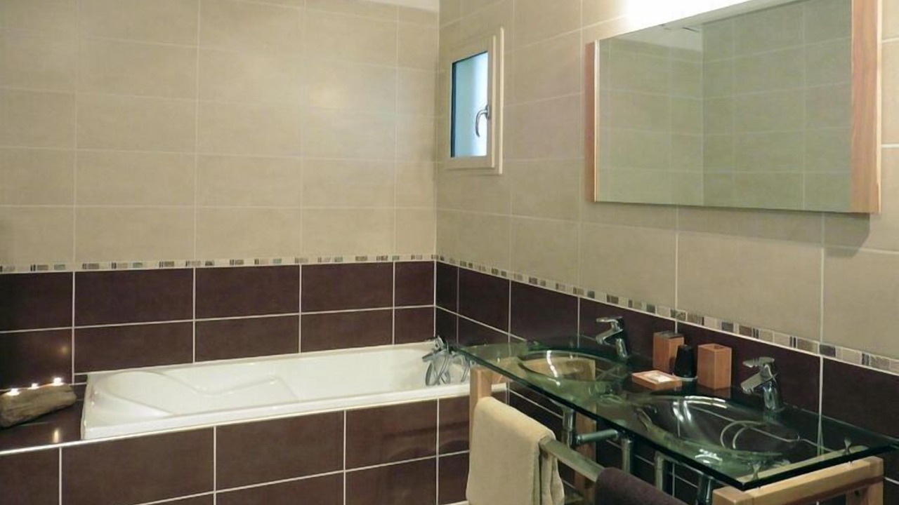 Photo of Bathroom in Sassetot-le-Mauconduit