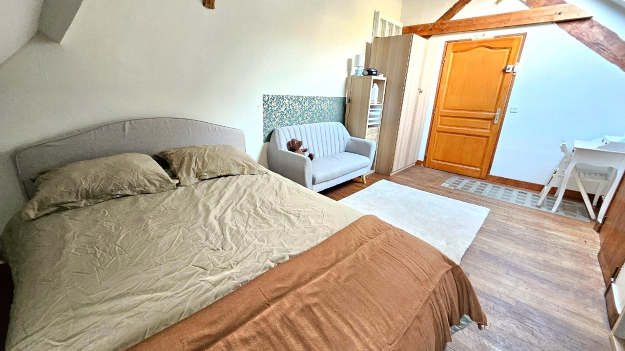 Photo of Bedroom in La Roche-Guyon
