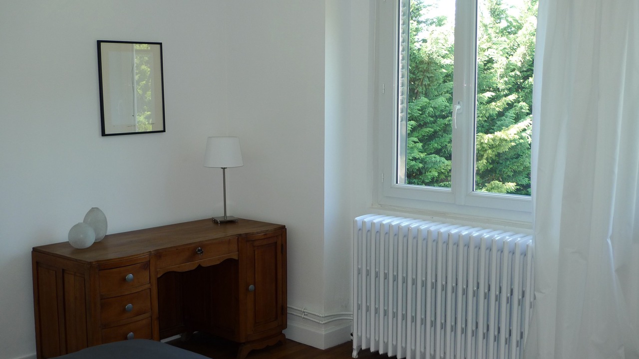 Photo of Bedroom in Vaulx En Velin Village