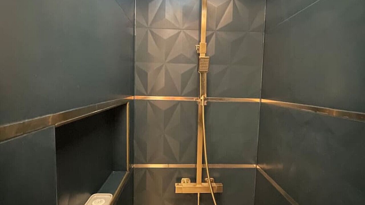 Photo of Bathroom in Saint-Cloud