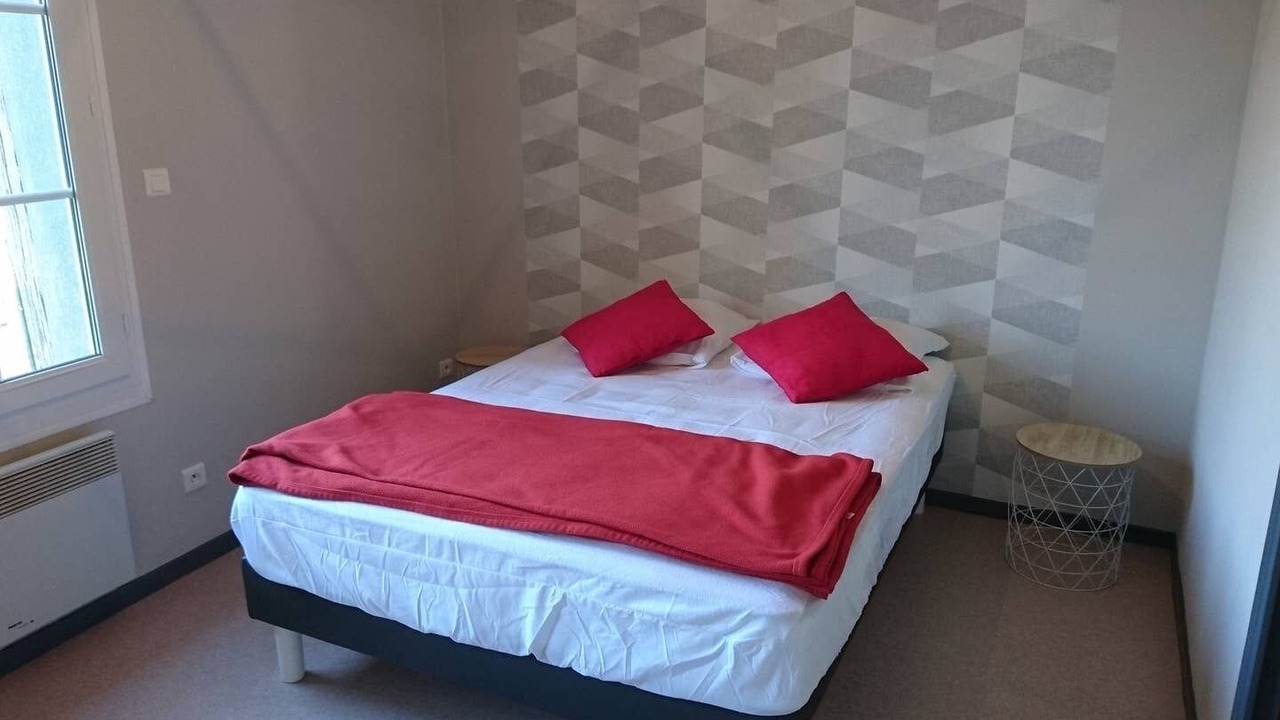 Photo of Bedroom in Giffaumont-Champaubert