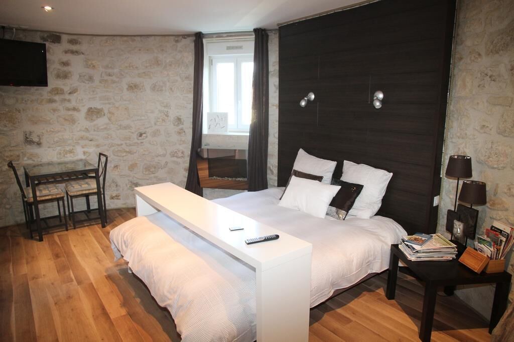 Photo of Bedroom in Bruyeres-et-Montberault