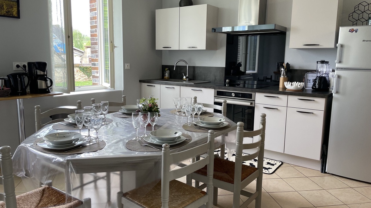 Photo of Kitchen in Fontaine-Macon