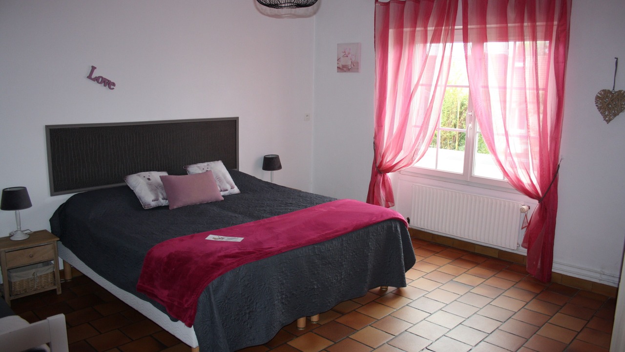 Photo of Bedroom in Milly-la-Foret