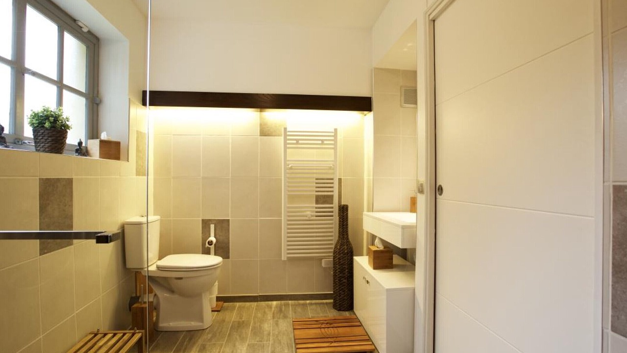 Photo of Bathroom in Estaires