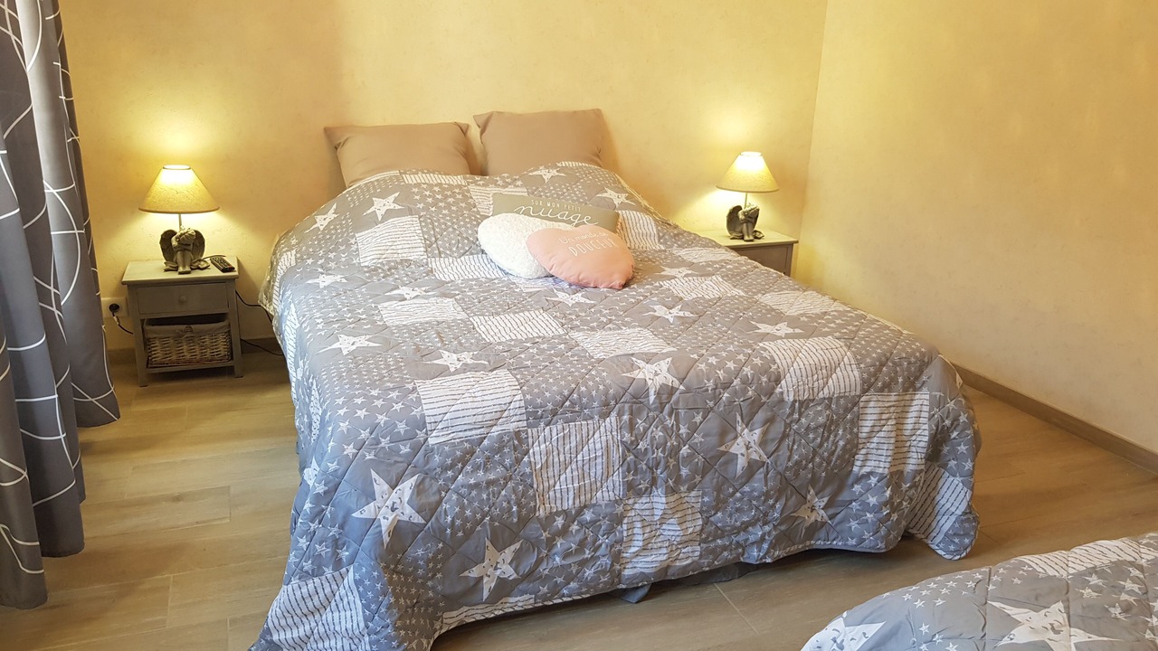 Photo of Bedroom in Chablis