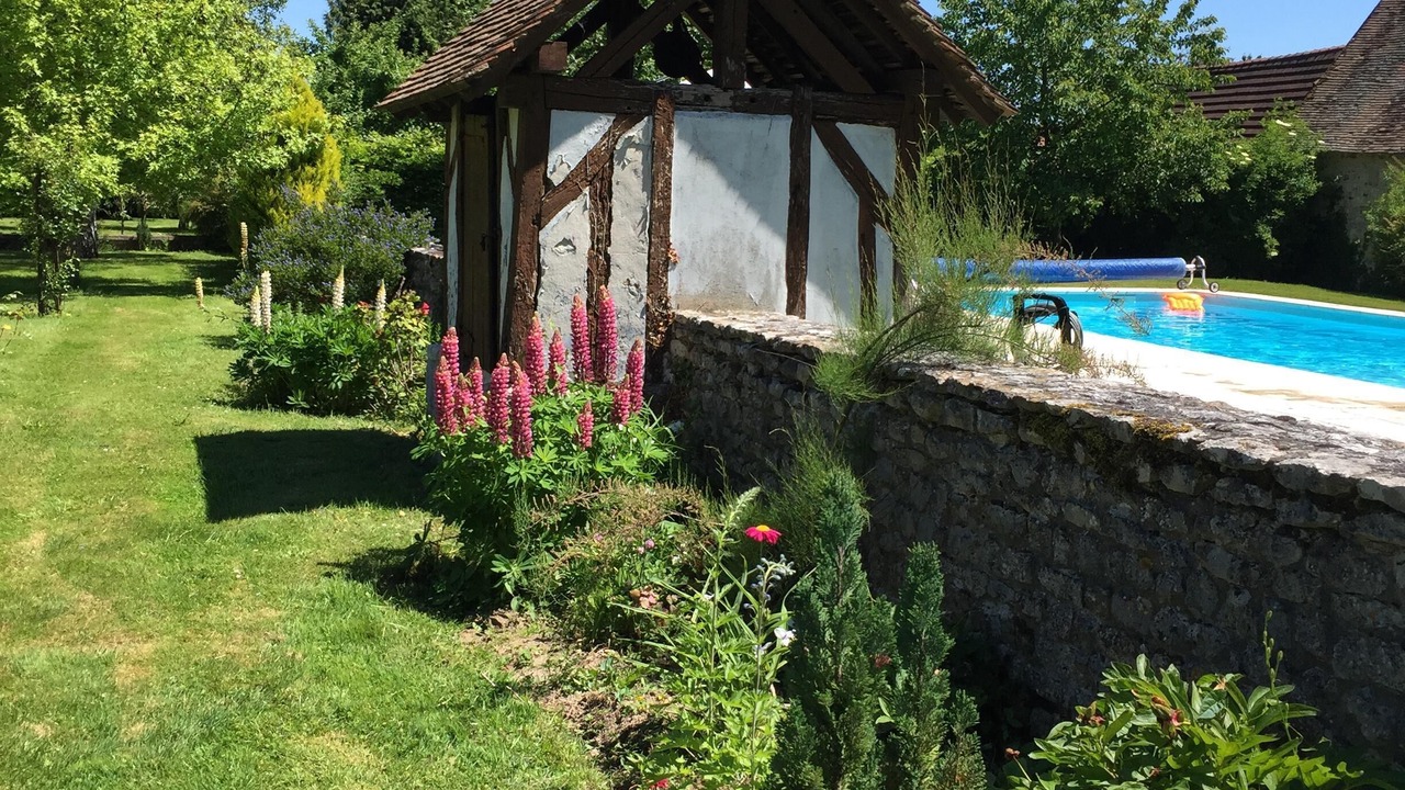 Photo of Outdoor in Saint-Pierre-la-Garenne