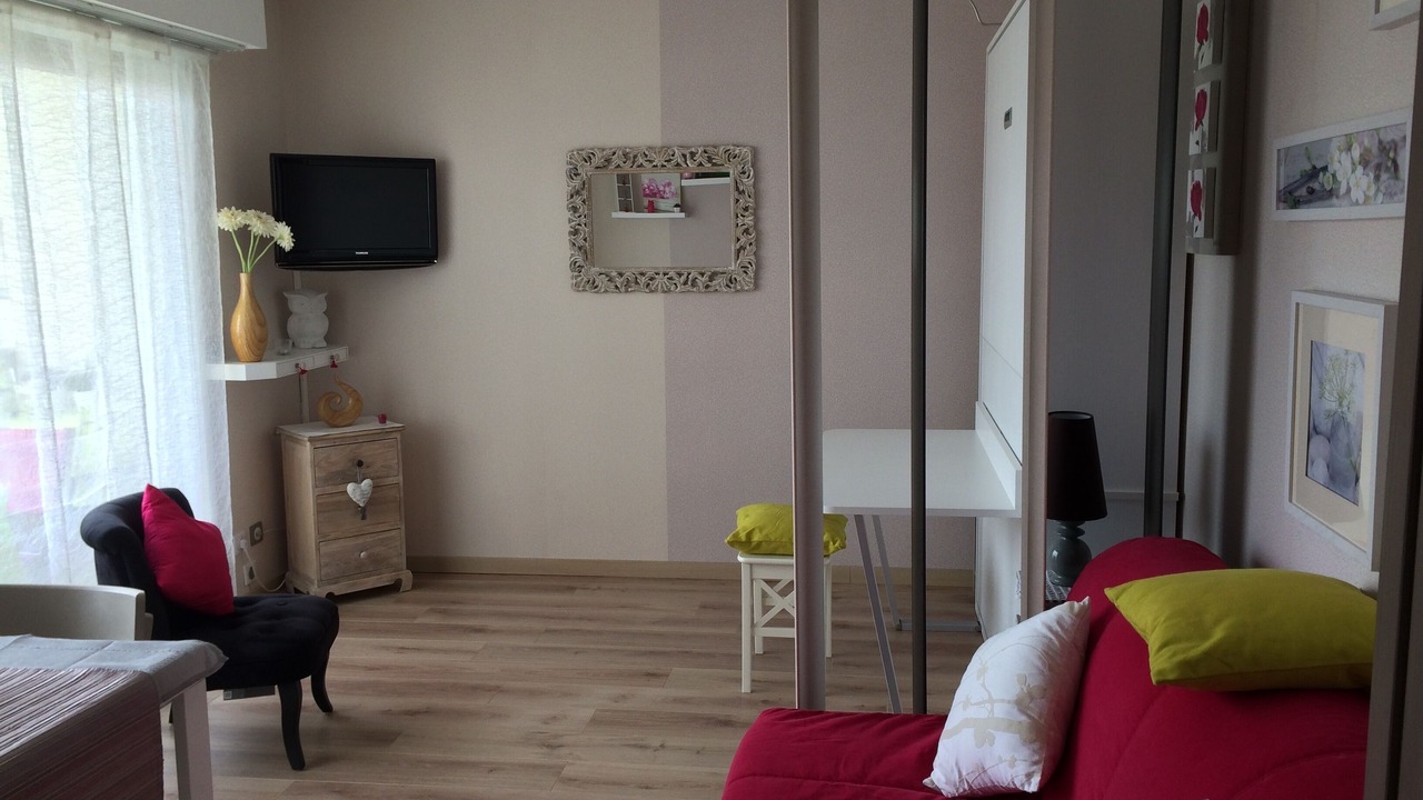 Photo of Livingroom in Faubourg North