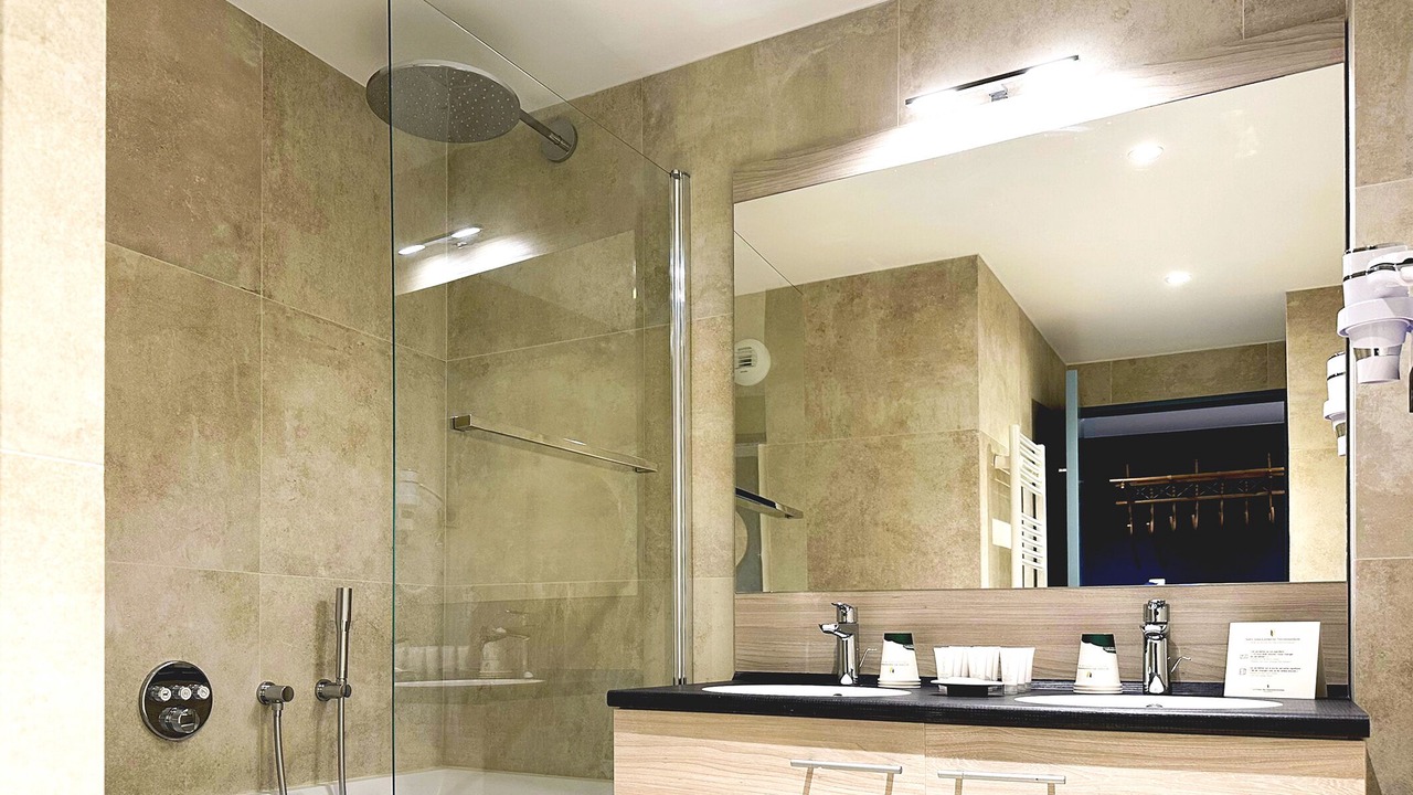 Photo of Bathroom in Ennery