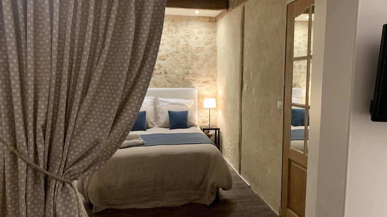 Photo of Bedroom in Chantilly