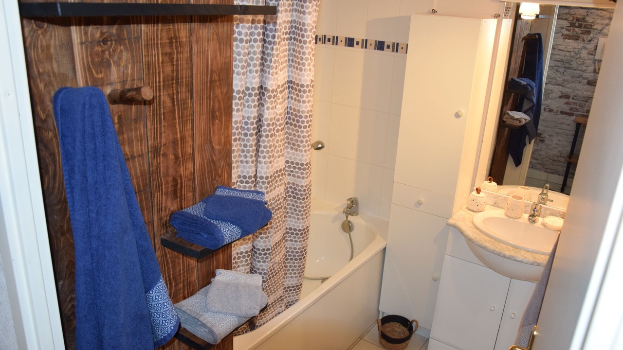 Photo of Bathroom in Mesnil-Val
