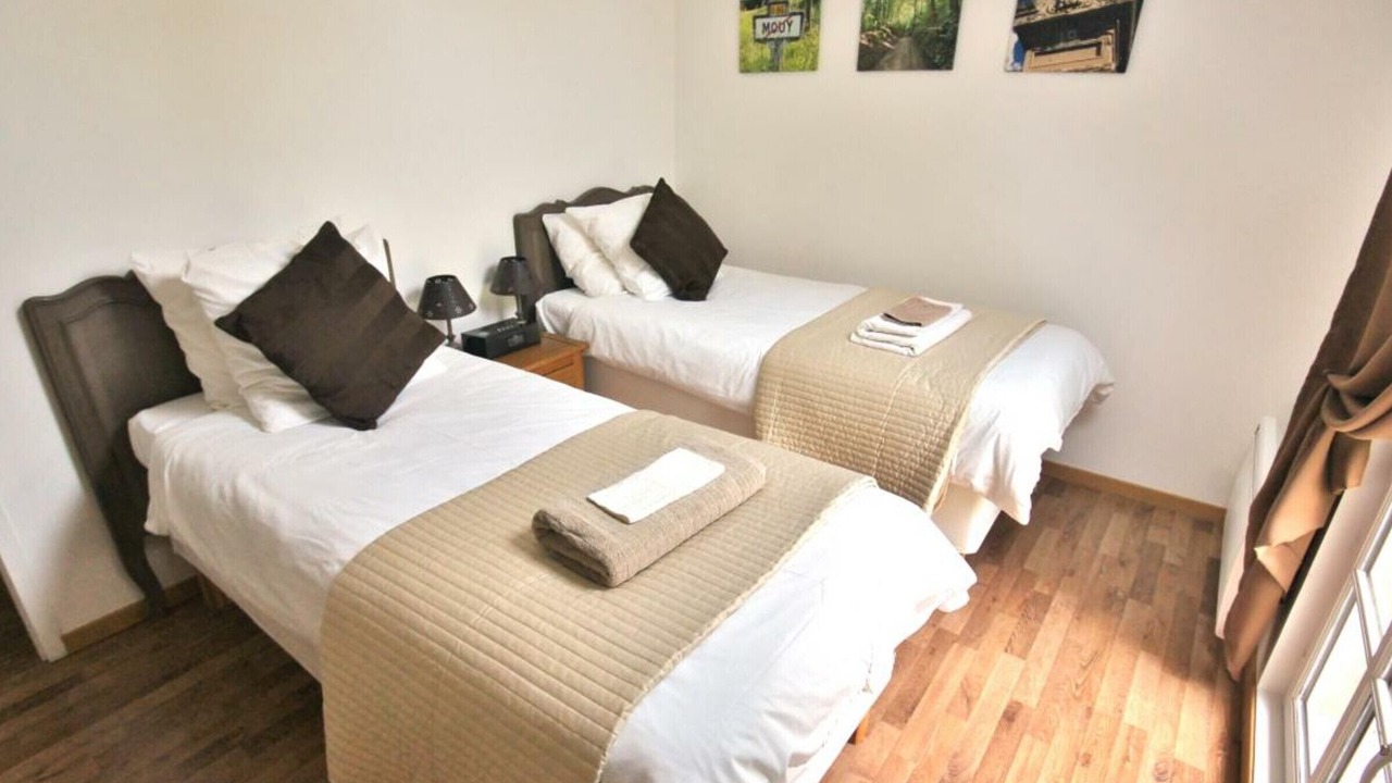 Photo of Bedroom in Mouy