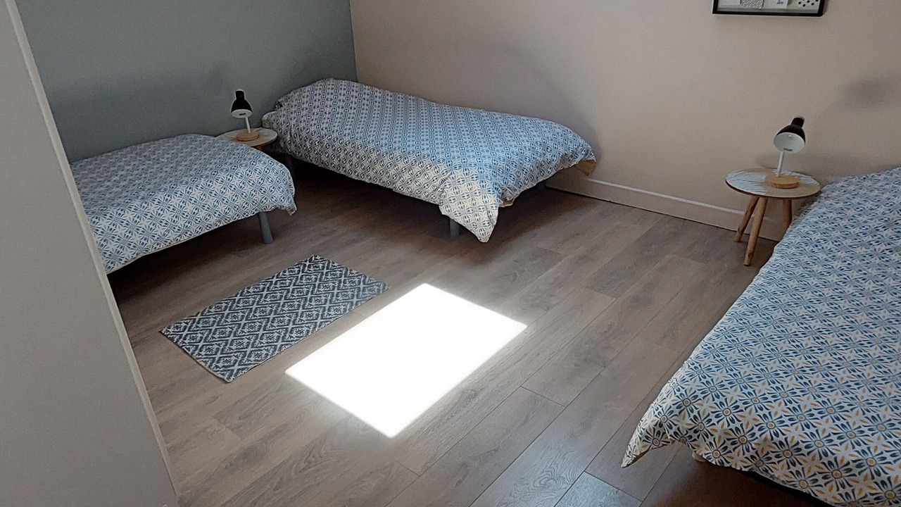 Photo of Bedroom in Chastellux-sur-Cure